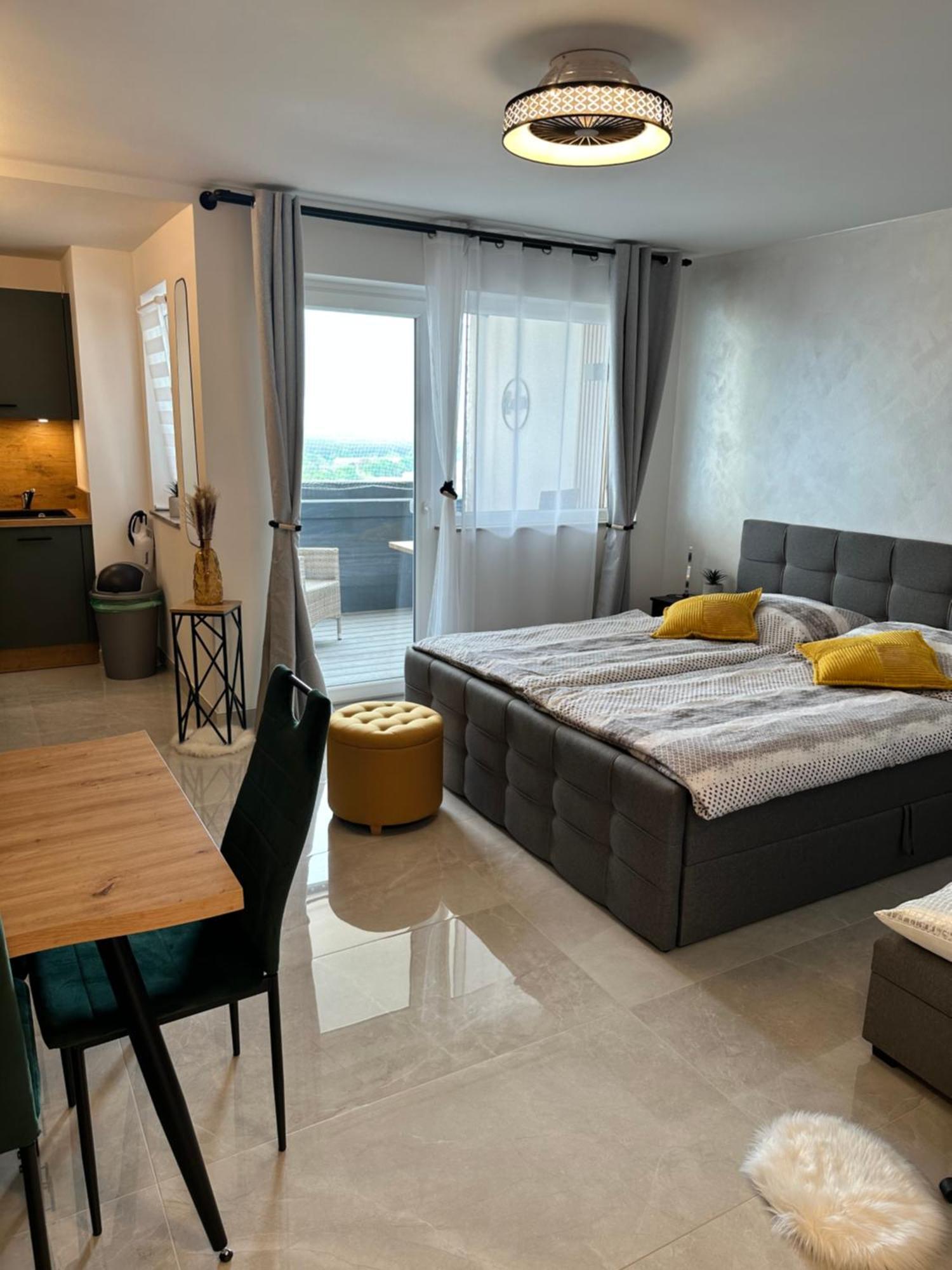Fewo Sky21 * Langen Exklusives Appartment Vollausstattung / Zentrale Lage *Neu* المظهر الخارجي الصورة